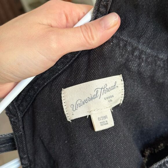 Universal Thread Washed Black Relaxed Cropped Ankle Denim Overalls - Picture 6 of 8
